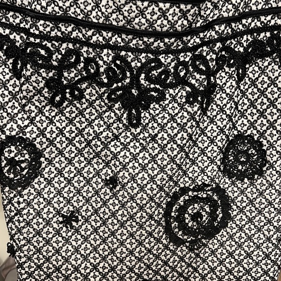 Badgley Mischka skirt - Picture 3 of 4